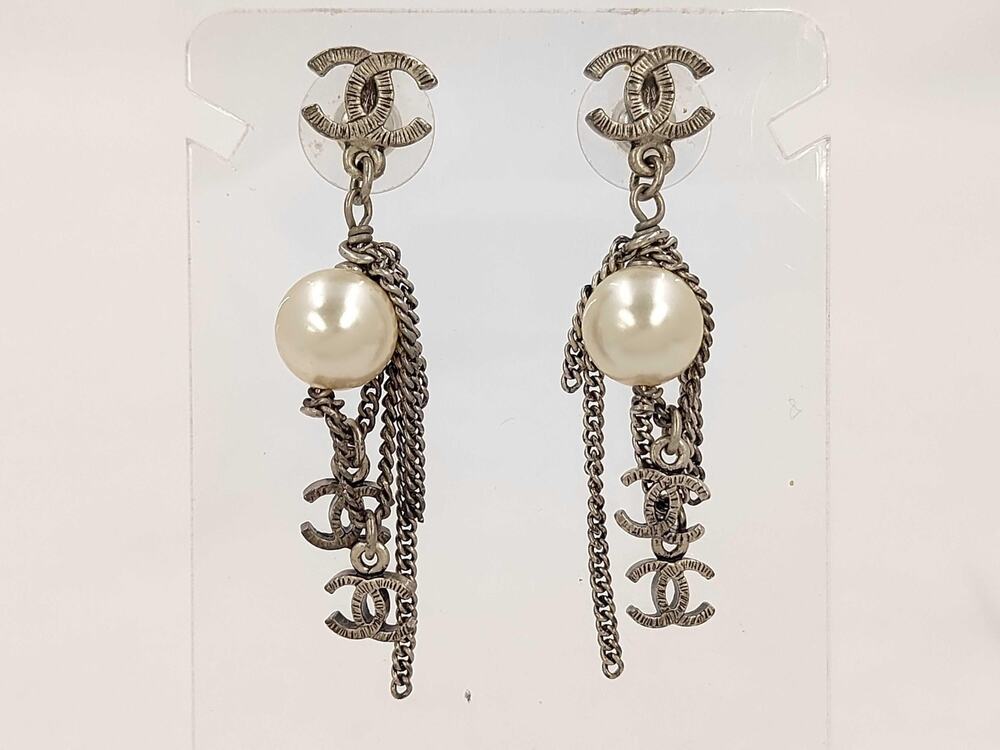 121 CHANEL Earrings